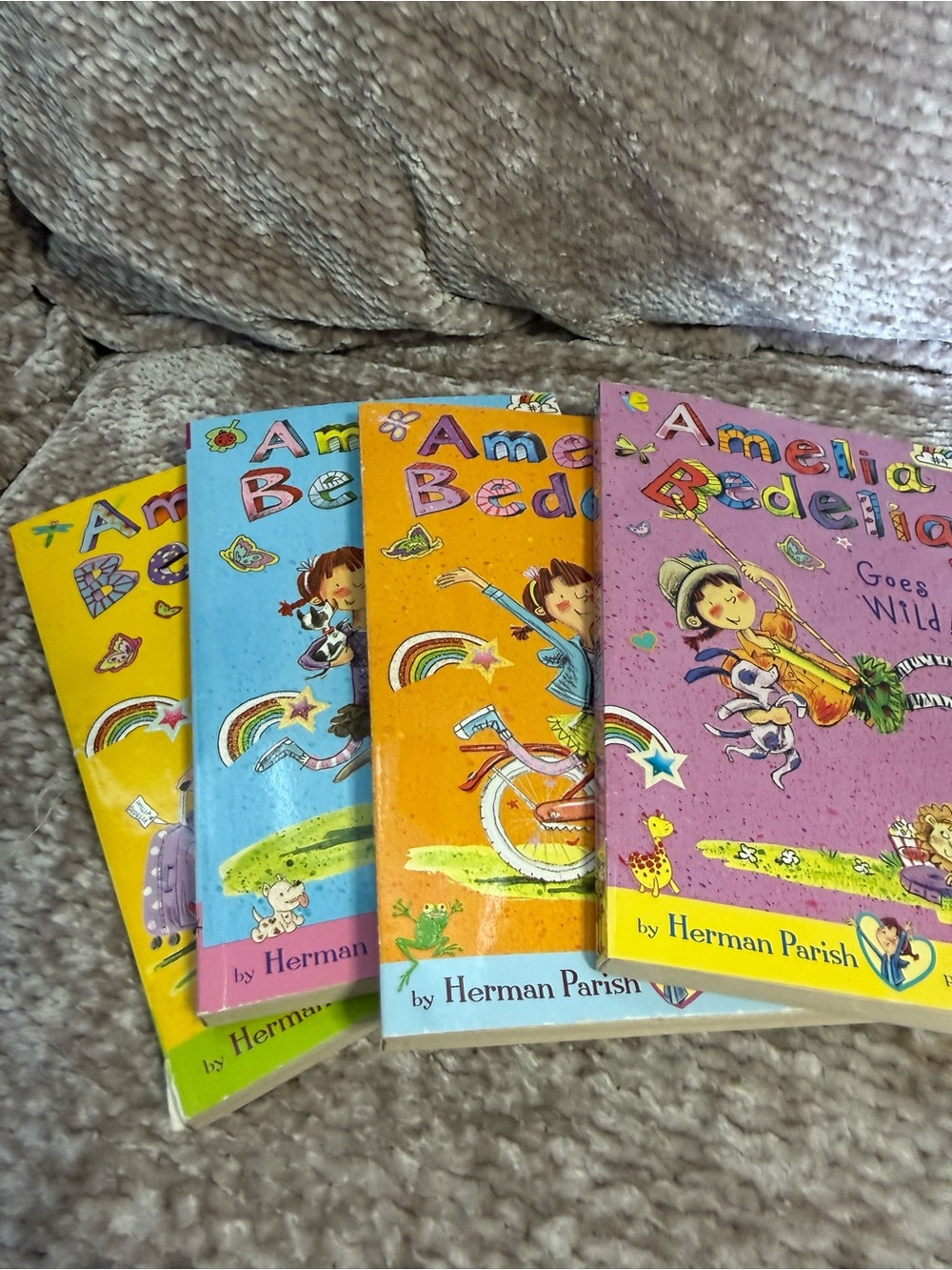 Amelia Bedelia Chapter Book 4-Book Set : Books 1-4 by Herman Parish...